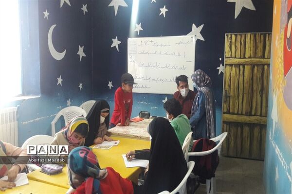 برگزاری فعالیت‌های حضوری اوقات فراغت در محل کانون لقمان شهرستان کاشمر