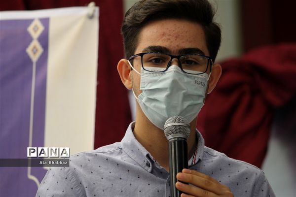 آئین تجلیل از برگزیدگان مسابقه اسطوره های مقاومت آموزش و پرورش در آذربایجان شرقی