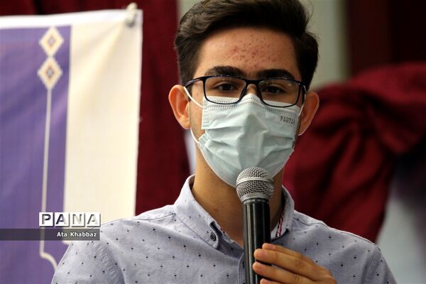 آئین تجلیل از برگزیدگان مسابقه اسطوره های مقاومت آموزش و پرورش در آذربایجان شرقی