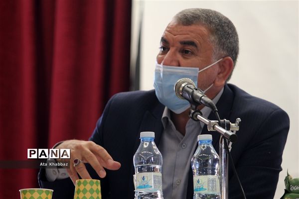 آئین تجلیل از برگزیدگان مسابقه اسطوره های مقاومت آموزش و پرورش در آذربایجان شرقی