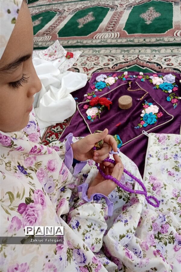 جشن تکلیف، جشنی برای آغاز بندگی
