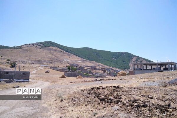 برداشت محصولات کشاورزی در روستای تنباکلوق  از توابع شهرستان هوراند