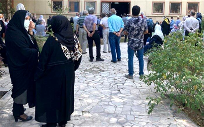 بی‌اعتنایی سالمندان به پیامک‌های وزارت بهداشت!