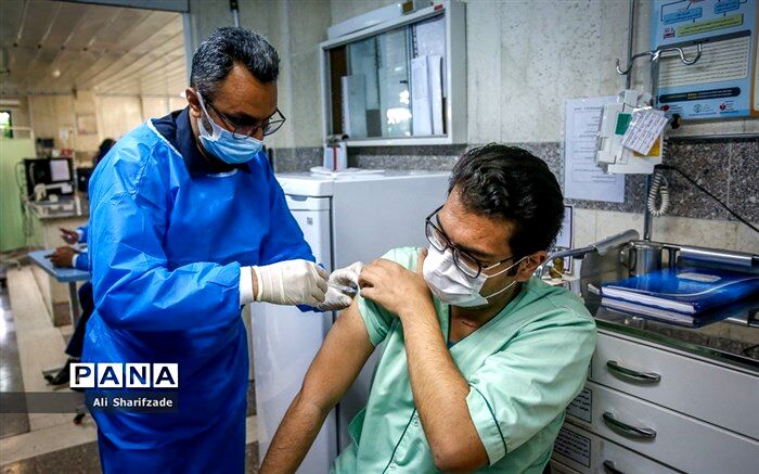 اطلاعیه وزارت بهداشت درباره واکسیناسیون متولدین قبل از سال ۱۳۴۰
