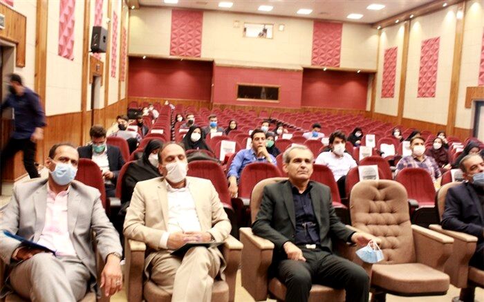 جشنواره فرهنگی هنری فردا با حضور بیش از 4 میلیون دانش‌آموز در 80 رشته در حال برگزاری است