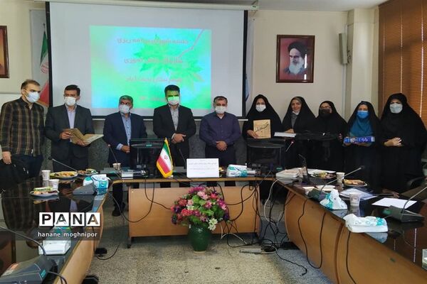 برگزاری جلسه شورای برنامه‌ریزی سازمان دانش‌آموزی در شهرستان نجف آباد
