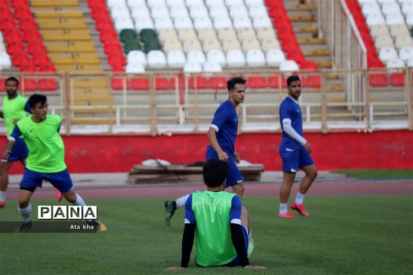 پیگیری تمرینات شاگردان اکبر پور در تبریز