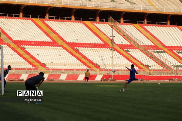 پیگیری تمرینات شاگردان اکبر پور در تبریز