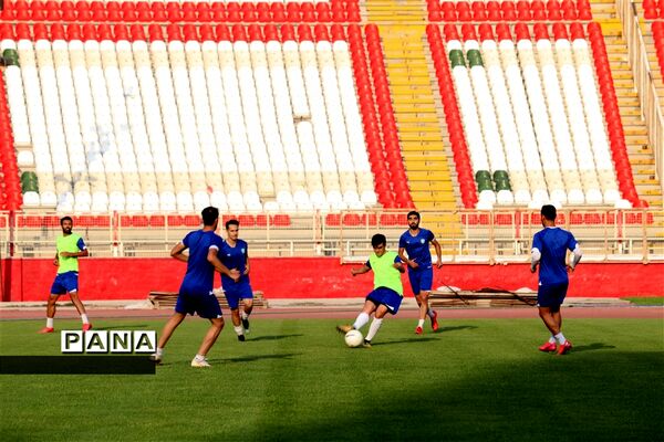 پیگیری تمرینات شاگردان اکبر پور در تبریز