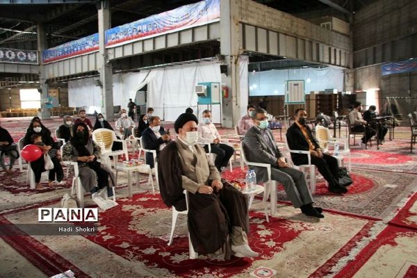 توزیع ۱۲ سری جهیزیه به نو عروسان شهرستان بهارستان