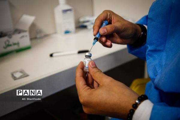واکسیناسیون کرونا در ایران مال