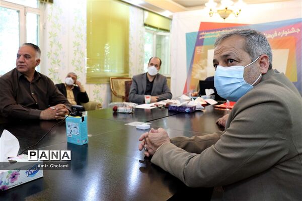 بازدید معاون پرورشی و فرهنگی وزارت آموزش و پرورش از روند داوری سی و نهمین دوره جشنواره فرهنگی هنری فردا -۲