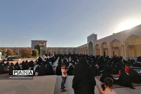 برگزاری قرائت دعای پرفیض عرفه در کاشمر