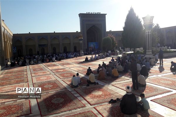 برگزاری قرائت دعای پرفیض عرفه در کاشمر