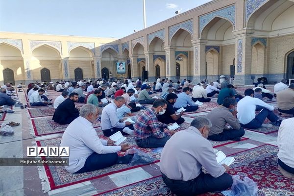 برگزاری قرائت دعای پرفیض عرفه در کاشمر