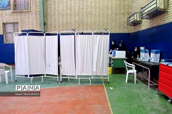 واکسیناسیون افرادبالای ۵۰ سال در اهواز
