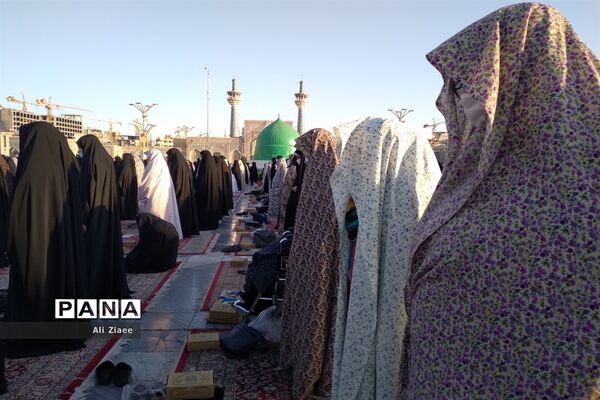 نماز عید قربان در حرم مطهر رضوی