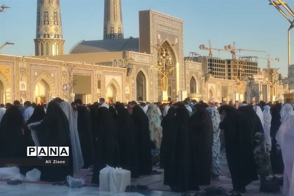 نماز عید قربان در حرم مطهر رضوی