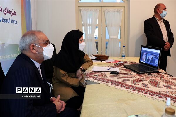 بازدید وزیر آموزش و پرورش از روند اجرای جشنواره فرهنگی هنری فردا