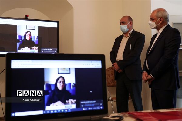 بازدید وزیر آموزش و پرورش از روند اجرای جشنواره فرهنگی هنری فردا