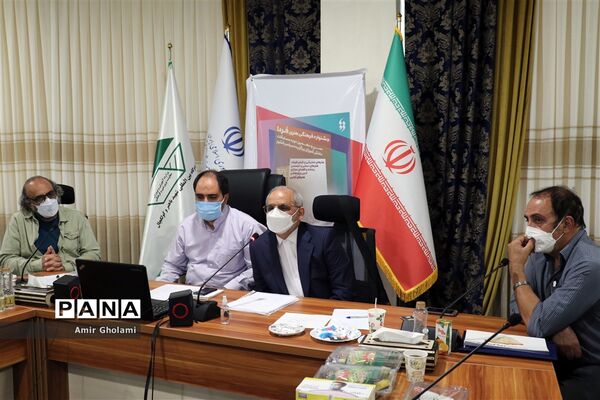 بازدید وزیر آموزش و پرورش از روند اجرای جشنواره فرهنگی هنری فردا