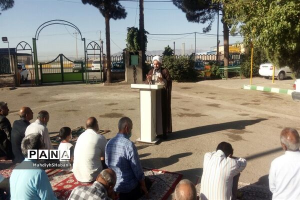برگزاری نماز عید قربان در امامزاده سید محمد(ع) کاشمر