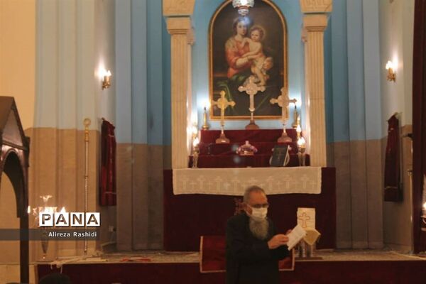 بازدید اعضای انجمن صلح و حقوق بشر جوانان از کلیسای گریگور
