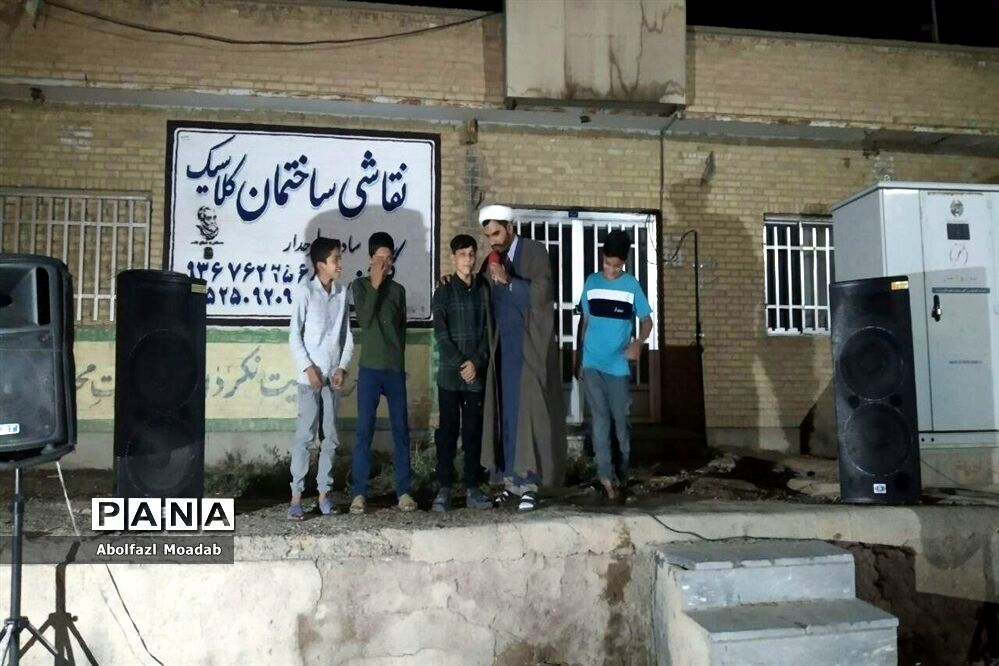 برگزاری و اجرای کاروان شادی در مرکز روستای دهنو به مناسبت عید غدیر خم