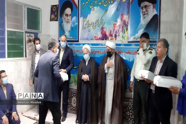 تجلیل از زحمات  کارکنان و نوغلامان حسینی  مسجد جامع شهرستان خلیل آباد