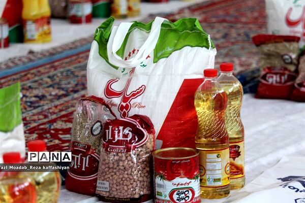 توزیع ۱۲۰۰ بسته معیشی و ۳ سری جهیزیه در کاشمر