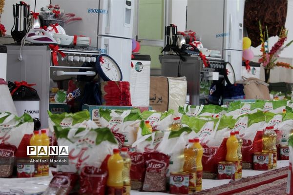 توزیع ۱۲۰۰ بسته معیشی و ۳ سری جهیزیه در کاشمر