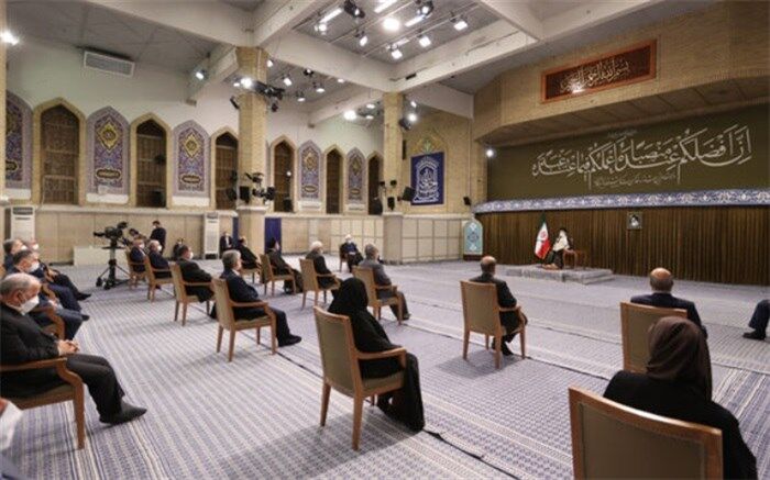 دیدار رئیس‌جمهوری و اعضای هیئت دولت با رهبر انقلاب اسلامی