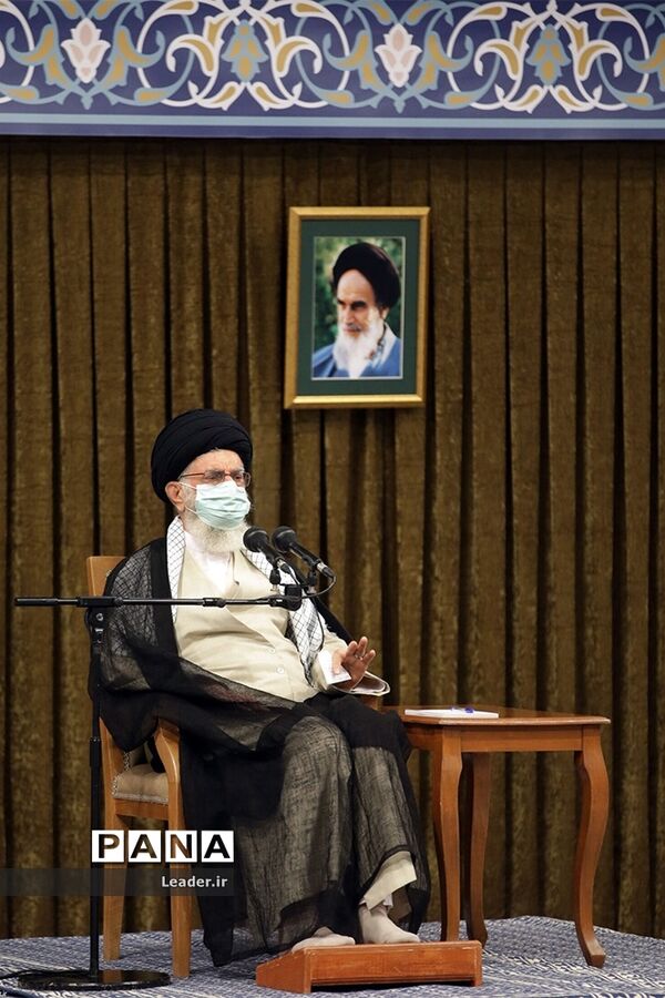 آخرین دیدار رئیس‌جمهور و اعضاء هیئت دولت دوازدهم با رهبر معظم انقلاب