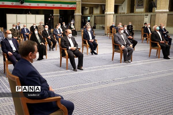 آخرین دیدار رئیس‌جمهور و اعضاء هیئت دولت دوازدهم با رهبر معظم انقلاب