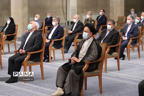 آخرین دیدار رئیس‌جمهور و اعضاء هیئت دولت دوازدهم با رهبر معظم انقلاب