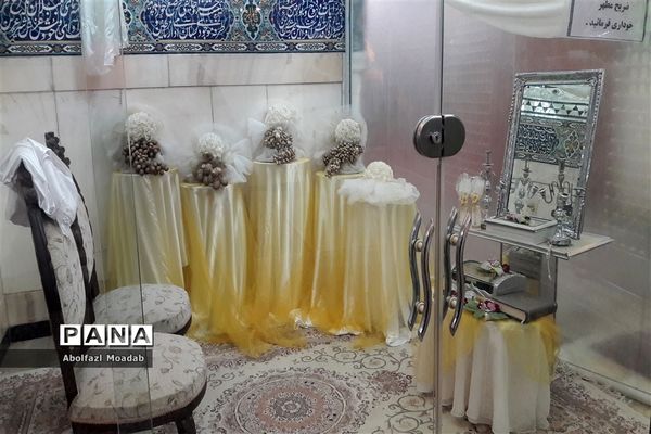 شور و شادی مردم به مناسبت عید سعید غدیر خم در امامزاده سید حمزه