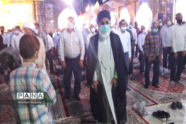 شور و شادی مردم به مناسبت عید سعید غدیر خم در امامزاده سید حمزه