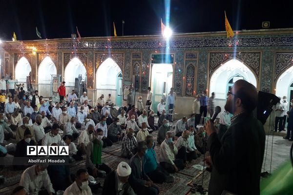 شور و شادی مردم به مناسبت عید سعید غدیر خم در امامزاده سید حمزه