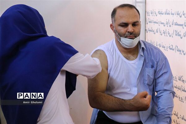 مراسم افتتاحیه پایگاه تجمیعی واکسیناسیون کووید- ۱۹ فرهنگیان
