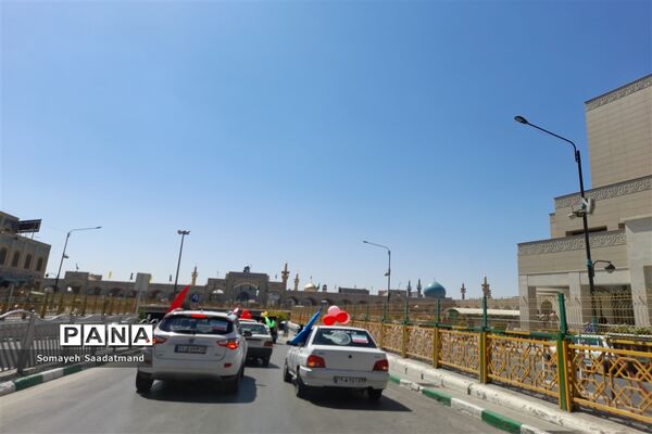 کارناوال شادی مشتاقان عید غدیر خم در مشهد مقدس