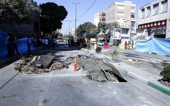 نجات ۲ نفر از زیر آوار براثر فرونشست زمین در فیروزکوه