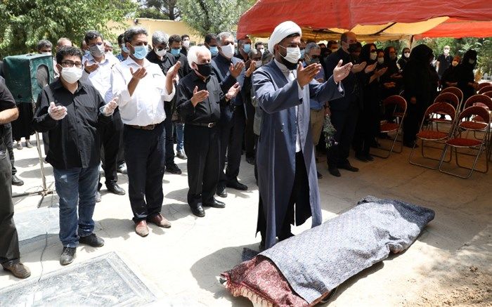 مراسم تشییع پیکر استاد فخار منفرد برگزار شد