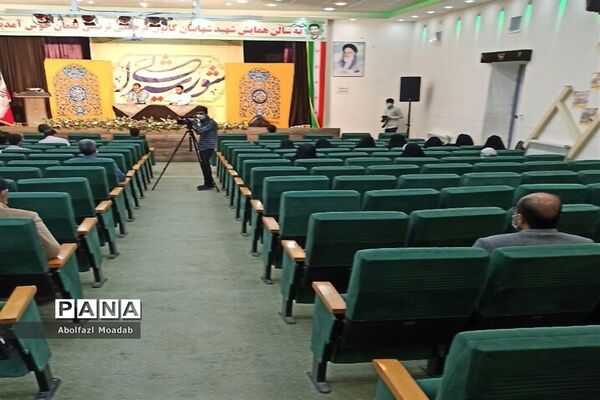 کارگاه تخصصی شعر هیئت با حضور اساتید برجسته کشوری  در کانون لقمان کاشمر