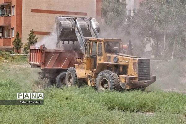 اجرای طرح جهادی شستشو معابر در  شهرک آبشناسان رباط‌کریم