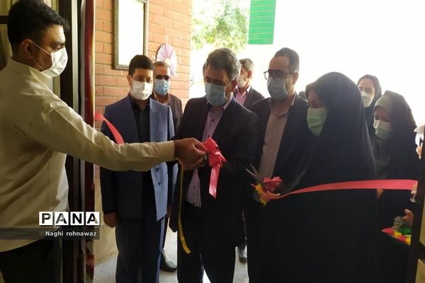 آغاز واکسیناسیون کووید ١٩  فرهنگیان در شهرستان قدس