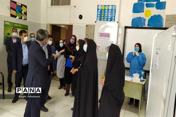 آغاز واکسیناسیون کووید ١٩  فرهنگیان در شهرستان قدس