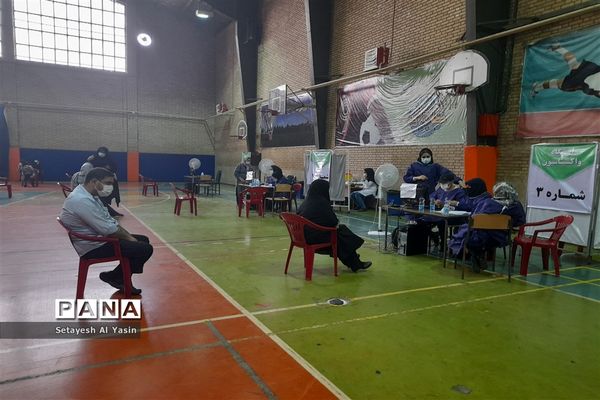 آغاز واکسیناسیون کووید ۱۹، فرهنگیان منطقه ۸