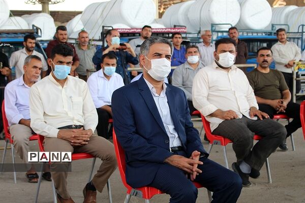آیین اهدا ۲۰۰۰ عدد مخزن آب و اقلام بهداشتی ویژه مناطق محروم تنش آبی در خوزستان