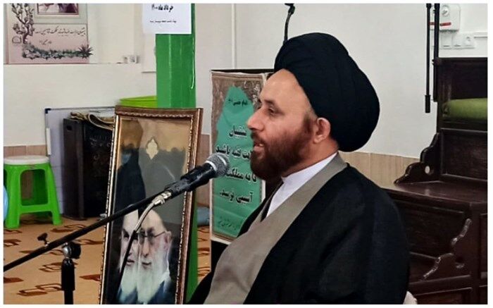 معلمان مظهر عشق، هنر و فداکاری هستند