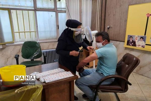 آغاز طرح واکسیناسیون فرهنگیان منطقه ۱۴ در کانون فرهنگی تربیتی امید
